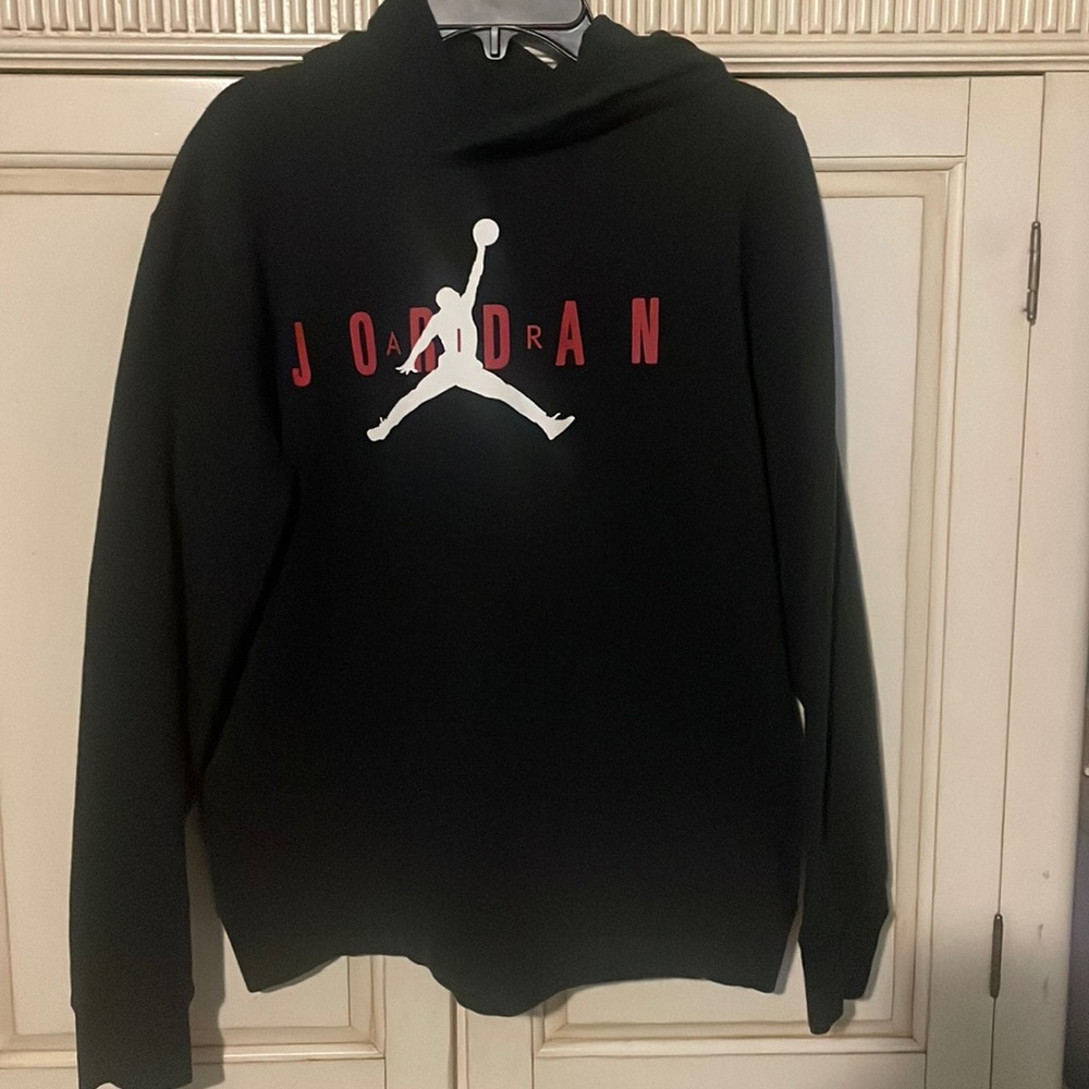 Boys jordan hoodie. Size youth XL